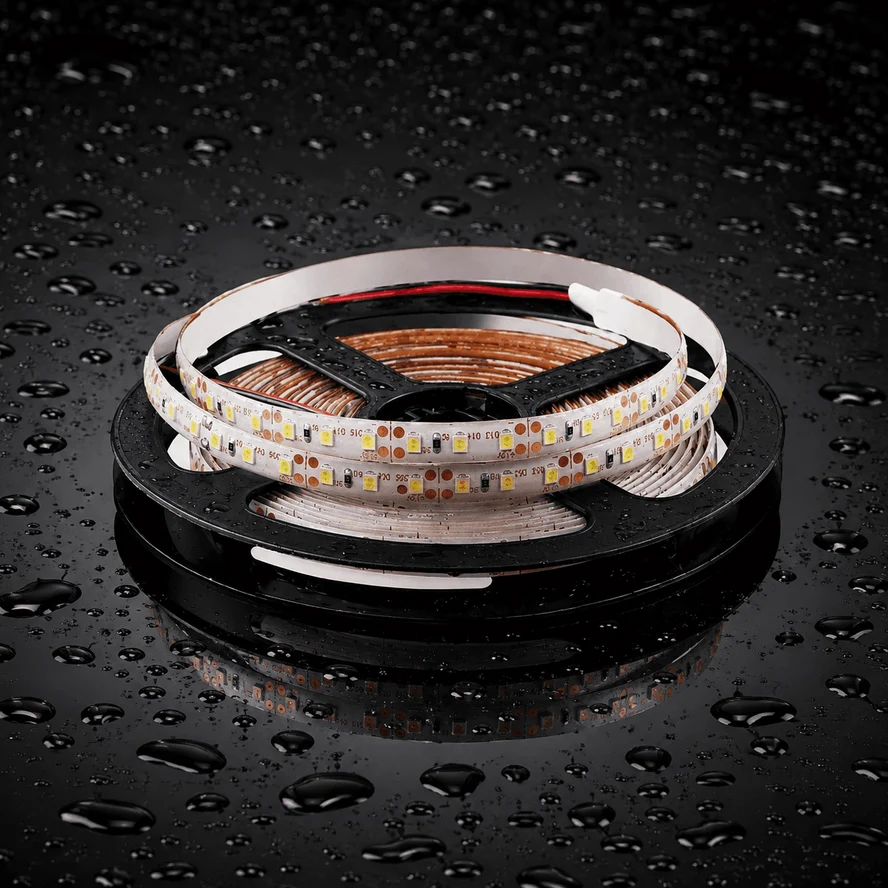 Влагозащищенная лента  SMD2835 12Вт/м 2160lm/m